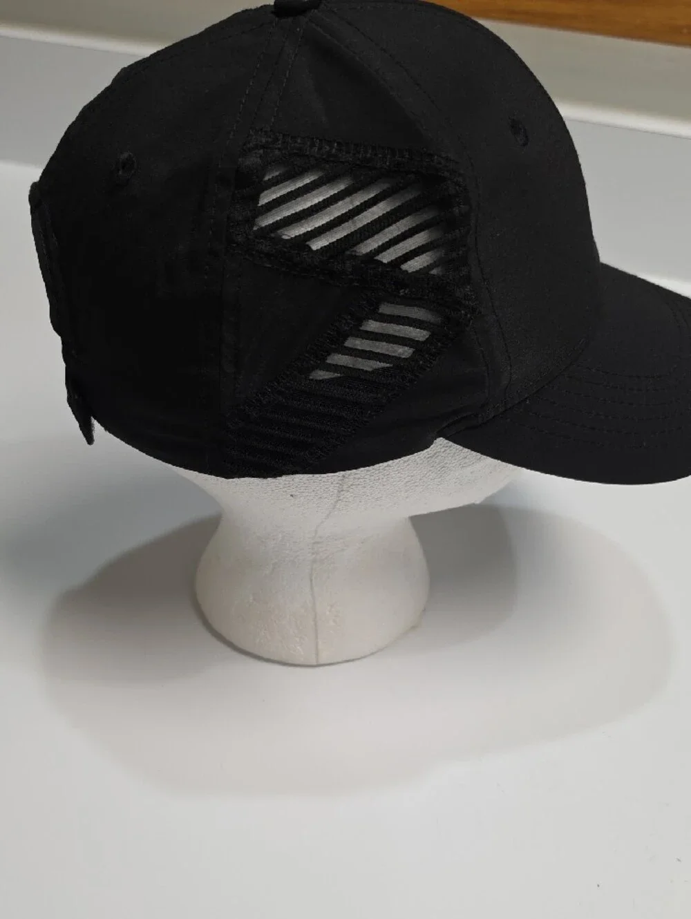Gaiam Women’s Cruiser Breathable Sol Performance Baseball Cap – Black (One Size)